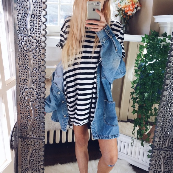 Dresses & Skirts - Artists Tee Shirt Dress// Black + White Stripes B1